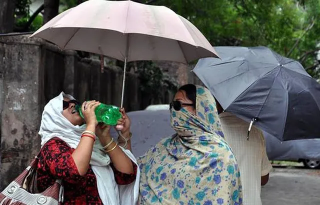 ଉପକୂଳରେ ଜମିଲା ପହିଲି ରଜ, ତାତିରେ ଭାଜି ହେଲା ପଶ୍ଚିମ ଓଡ଼ିଶା