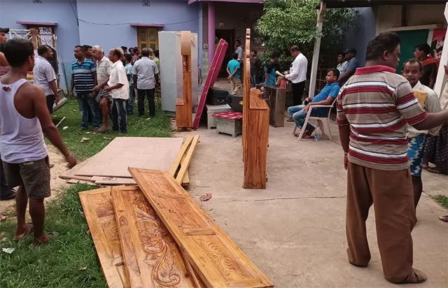 ନବବଧୂଙ୍କୁ ହତ୍ୟା ଉଦ୍ୟମ ଅଭିଯୋଗରେ ସ୍ବାମୀ, ଦେଡ଼ଶୁର, ଯାଆ ଗିରଫ; ଶାଶୁଘରୁ ‌ଯୌତୁକ ସାମଗ୍ରୀ ଜବତ