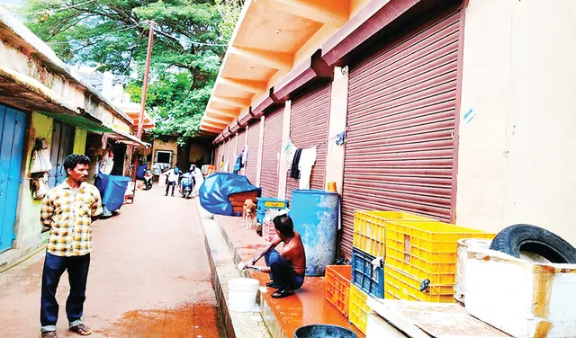 ଉଗ୍ର ରୂପ ନେଉଛି ମାଂସ ବ୍ୟବସାୟୀଙ୍କ ଅସନ୍ତୋଷ: ପ୍ରତି ୱାର୍ଡରେ ମାଂସ ମାର୍କେଟ୍‌ କେବେ?