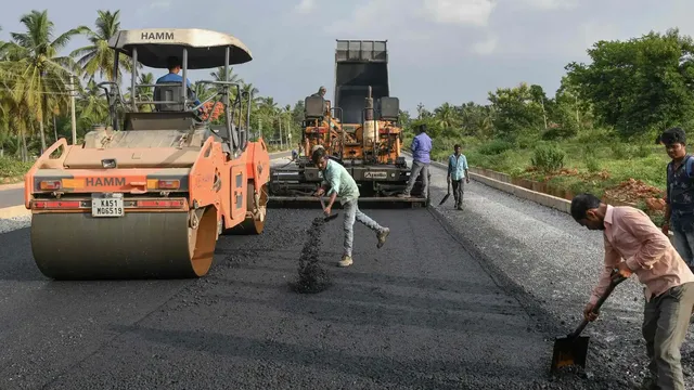 ମାତ୍ର ୫ ଦିନରେ ୭୫ କିଲୋମିଟର୍‌ ରାଜପଥ ତିଆରି କରି ନୂଆ ‘ଗିନିଜ୍‌ ୱାର୍ଲଡ୍‌ ରେକର୍ଡ’ କଲା ‘ଏନ୍‌ଏଚ୍‌ଏଆଇ’
