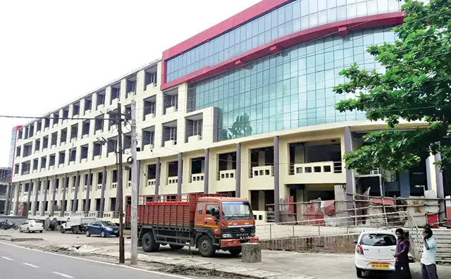 ସ୍ମାର୍ଟ ସିଟି ଭୁବନେଶ୍ୱରରେ ଝୁଲିଛି ପ୍ରକଳ୍ପ, କର୍ତ୍ତୃପକ୍ଷ ଅସହାୟ