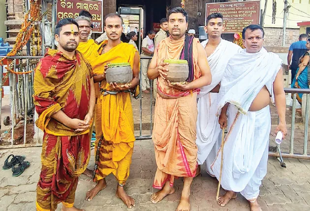 ମହାପ୍ରଭୁଙ୍କୁ ଲାଗିହେଲା ଫୁଲୁରି ତେଲ