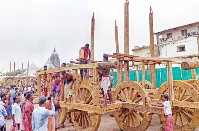 ରଥଖଳା ହାଲଚାଲ: ତିନି ରଥର ଉଠିଲା ଚାରି ନାହାକା