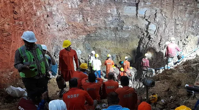 ୮୦ ଫୁଟ ତଳେ ରାହୁଲ: ବିଳମ୍ବିତ ରାତି ଯାଏ ଉଦ୍ଧାର କାର୍ଯ୍ୟ