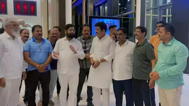 ୯ ବିଦ୍ରୋହୀ ମନ୍ତ୍ରୀଙ୍କ ବିଭାଗ କାଢ଼ିନେଲେ ଉଦ୍ଧବ