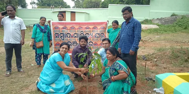 ପ୍ରଥମ ଦିନରେ ୪୦ ବ୍ଲକ୍‌ରେ ୧୧୦୦ରୁ ଅଧିକ ଚାରାରୋପଣ