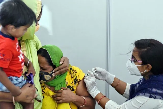 କୋଭିଡ୍‌ ମହାମାରୀ ଏପର୍ଯ୍ୟନ୍ତ ଶେଷ ହୋଇନାହିଁ, ସତର୍କ ରୁହନ୍ତୁ: କେନ୍ଦ୍ର ସ୍ୱାସ୍ଥ୍ୟମନ୍ତ୍ରୀ ମାଣ୍ଡବ୍ୟ