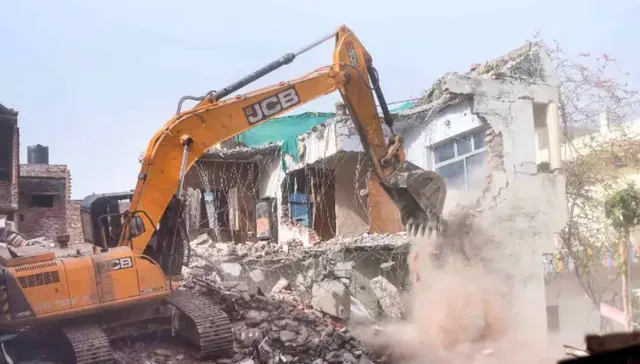 ଘର ଭାଙ୍ଗିବା ବେଳେ ପ୍ରୟାଗରାଜ ହିଂସାକାଣ୍ଡର ମୁଖ୍ୟ ଷଡ଼ଯନ୍ତ୍ରକାରୀ ଜାଭେଦ୍‌ ପମ୍ପ୍‌ ଘରୁ ମିଳିଲା ବନ୍ଧୁକ