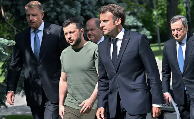 ‘ବେଙ୍ଗ’, ‘ଲିଭର୍‌ଓର୍‌ଷ୍ଟ୍‌’ ଓ ‘ସ୍ପେଗେଟି’ପ୍ରେମୀ କହି ୟୁରୋପୀୟ ନେତାଙ୍କ କିବ୍ ପରିଦର୍ଶନକୁ ହେୟଜ୍ଞାନ କଲେ ପୁଟିନ୍‌ଙ୍କ ସହଯୋଗୀ