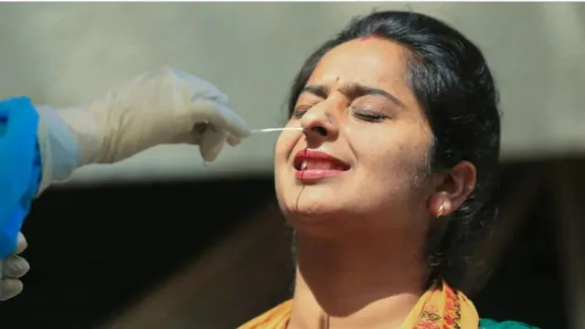 ମହାରାଷ୍ଟ୍ରରେ ବଢ଼ିଲାଣି କରୋନା ସଂକ୍ରମଣ, ୨୪ଘଣ୍ଟାରେ ୧୮୮୧ ଜଣ କରୋନା ସଂକ୍ରମିତ ଚିହ୍ନଟ