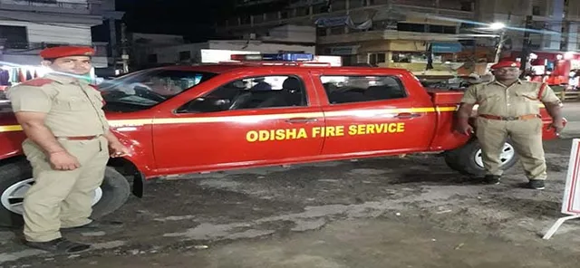 ନିଆଁ ଲିଭାଇବା ପାଇଁ ସାମିଲ ହେଲା କ୍ବିକ୍ ରେସ୍‌ପନ୍ସ ୟୁନିଟ୍