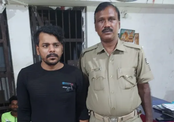 ଯୁବତୀଙ୍କୁ ବ୍ଲାକମେଲ କରି ଯୁବକ ଗିରଫ