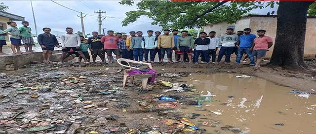 ସମସ୍ୟା ଘେରରେ ପୁଟୁପଡ଼ା ଗାଁ, ରାସ୍ତା ଖୋଳି ଗ୍ରାମବାସୀଙ୍କ ଅଭିନବ ବିକ୍ଷୋଭ