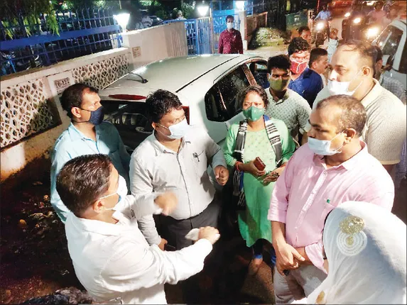 ରାତିଅଧରେ ସଫେଇ କାର୍ଯ୍ୟକ୍ରମର ଶୁଭାରମ୍ଭ, ଆରମ୍ଭରୁ ଝୁଣ୍ଟିଲା