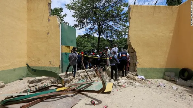 ନାଇଜେରିଆ : ଜେଲ ଉପରେ ଆତଙ୍କବାଦୀ ଆକ୍ରମଣ, ଫେରାର ହୋଇଗଲେ ଶହ ଶହ କଏଦୀ