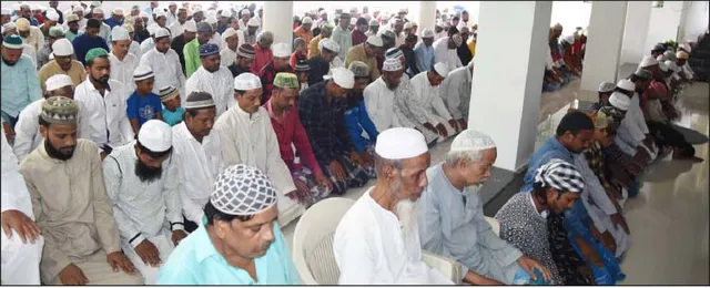 ଇଦ୍‌-ଉଜ୍‌-ଜୁହାରେ ସହର ହେଲା ଉତ୍ସବମୁଖର, ବିଶ୍ୱଶାନ୍ତି ପାଇଁ ସମୂହ ପ୍ରାର୍ଥନା