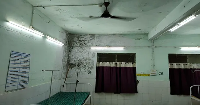 ଘଟଗାଁ ଡାକ୍ତରଖାନାରେ ଛାତରୁ ପ୍ଲାଷ୍ଟର ଖସିଲା