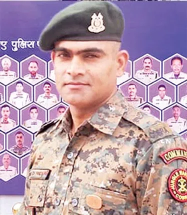 ଆତଙ୍କବାଦୀଙ୍କ ସହ ଲଢ଼ି ସିଆର୍‌ପିଏଫ୍ ଯବାନ ସମ୍ମାନିତ