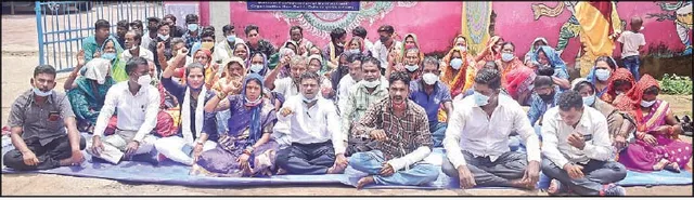 ଏସିପି କାର୍ଯ୍ୟାଳୟ ସମ୍ମୁଖରେ ଦଳିତ ଆଦିବାସୀ ମହାସଂଘର ବିକ୍ଷୋଭ