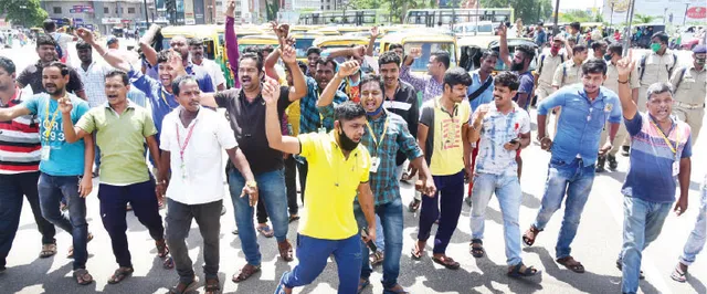 ସିଏନ୍‌ଜି ଅଟୋଚାଳକଙ୍କ ବିକ୍ଷୋଭ