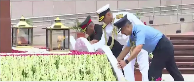 କାର୍ଗିଲ ବିଜୟ ଦିବସରେ ସହିଦଙ୍କୁ ଶ୍ରଦ୍ଧାଞ୍ଜଳି