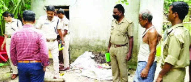 ଛାତ୍ରୀଙ୍କୁ ପୋଡ଼ିମାରିବା ଘଟଣା: ପୁଲିସର କାର୍ଯ୍ୟକୁ ନେଇ ସଂଦେହ, କ୍ରାଇମ୍‌ବ୍ରାଞ୍ଚ୍‌ ଓ ସିବିଆଇ ତଦନ୍ତ ଦାବି କଲେ ବାପା