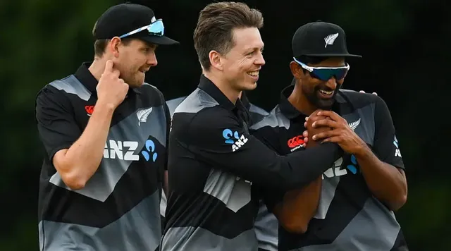 ପ୍ରଥମ ଟ୍ବେଣ୍ଟି-୨୦ ଓଭରରେ ବ୍ରାସୱେଲଙ୍କ ହ୍ୟାଟ୍ରିକ୍