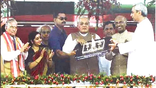 ଏମ୍‌ସ ଭୁବନେଶ୍ବର ପ୍ରତିଷ୍ଠା ଦିବସ ଆଜି: ଏନ୍‌ଡିଏର ଭିତ୍ତିପ୍ରସ୍ତର, ୟୁପିଏର ନିର୍ମାଣ