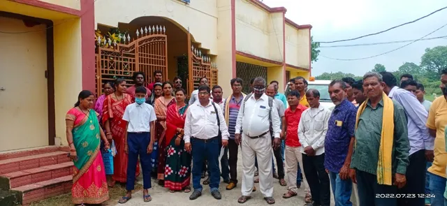 ସହରାଞ୍ଚଳ ବିକାଶର ସ୍ବରୂପ ଏମିତି; ୨ ବର୍ଷ ହେଲା ସୂଚନା ଫଳକରେ ଅଟକିଛି ୯୬ ଲକ୍ଷର ରାସ୍ତା କାମ