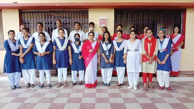 ମାଟ୍ରିକ୍‌ ପରୀକ୍ଷା ଫଳ: କେନ୍ଦ୍ରାପଡ଼ାରେ ୯୪ ପ୍ରତିଶତ ପାସ୍‌, ପୁଣି ଛାତ୍ରଙ୍କୁ ଟପିଲେ ଛାତ୍ରୀ