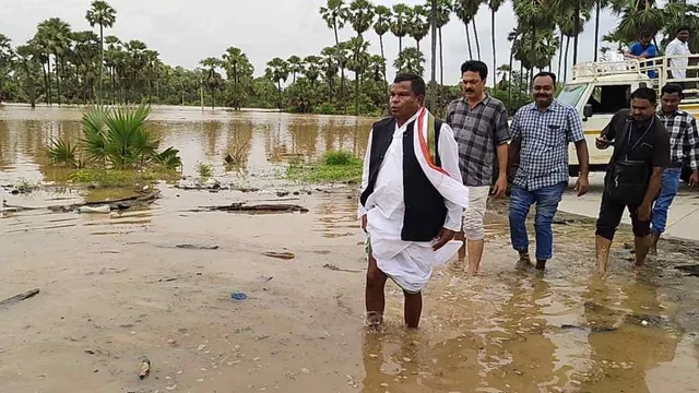 ଲଗାଣ ବର୍ଷା: ସୀମାନ୍ତ ବୁଲିଲେ ଛତିଗଶଡ଼ ମନ୍ତ୍ରୀ, ବିପଦରେ ଓଡ଼ିଶାର କେହି ନାହିଁ