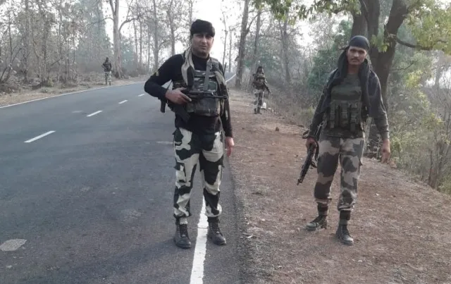 ପୁଲିସ-ନକ୍ସଲ ମଧ୍ୟରେ ଗୁଳିବିନିମୟ, ୨ ମାଓବାଦୀ ମୃତ, ବନ୍ଧୁକ ଜବତ