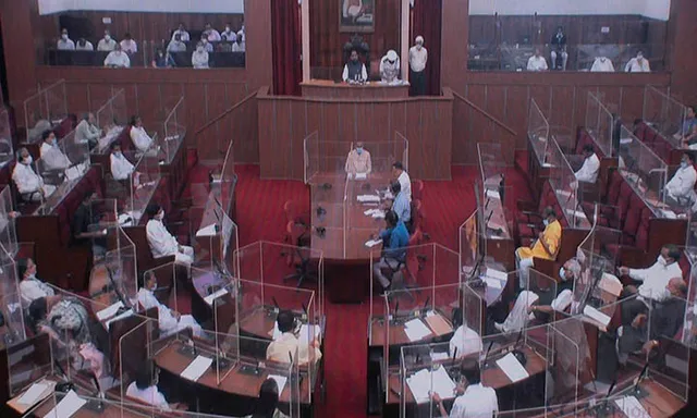 ଉତ୍ତରଦାୟିତ୍ବ ଭୁଲୁଛନ୍ତି ମନ୍ତ୍ରୀ, ଭୁତାଉଛନ୍ତି ଅଫିସର