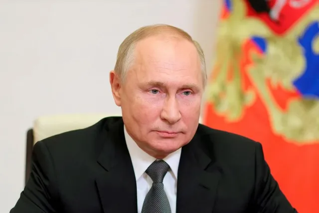 ୧୦ ପିଲା ଜନ୍ମକଲେ ମିଳିବ ପୁରସ୍କାର: ପୁଟିନ