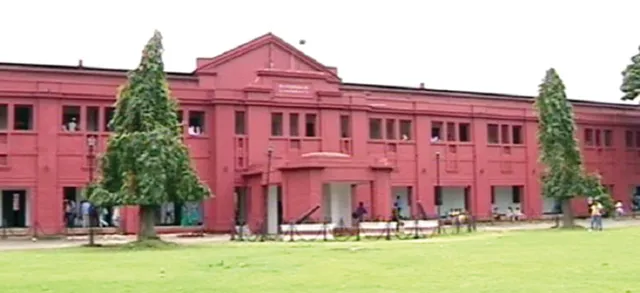 ରେଭେନ୍‌ସା ହେବ ‘ବ୍ଲାଇଣ୍ଡ୍‌ ଫ୍ରେଣ୍ଡ୍‌ଲି କ୍ୟାମ୍ପସ୍‌’