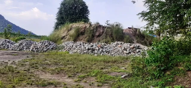 ବେଆଇନ କ୍ରସର ସିଲ୍ ଧର୍ମକୁ ଆଖି ଠାର ବାହାରୁ ତାଲା, ଭିତରେ ଖୋଲା!