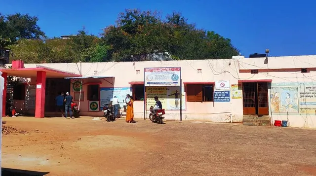 କାଶୀପୁର, ଟିକିରି ସ୍ବାସ୍ଥ୍ୟକେନ୍ଦ୍ର ଡାକ୍ତର ଶୂନ୍ୟ; ଝାଡ଼ାବାନ୍ତି ମୁକାବିଲା‌ ହେବ କେମିତି?