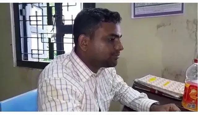 ମୋବାଇଲରେ ବେଆଇନ୍‌ ଖାଦାନ ଚାଲିଥିବାର ଦୃଶ୍ୟ ଉ‌ତ୍ତୋଳନ ବିରୋଧରେ ଆରଆଇଙ୍କୁ ଆକ୍ରମଣ