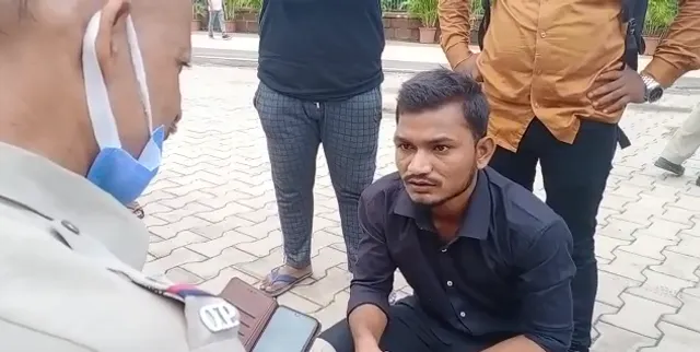 ବିଧାନସଭାରେ ଚାକିରି କରାଇଦେବା ନାଁରେ ଠକେଇ ଅଭିଯୋଗ: ଯୁବକ ଅଟକ