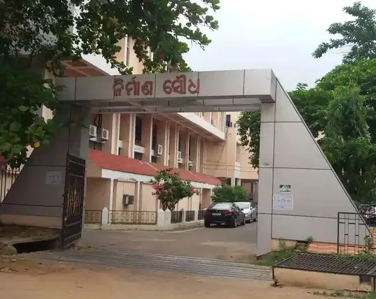 ଓଡ଼ିଶାରେ ପ୍ରଥମ ଘଟଣା: ଅଦାଲତଙ୍କ ନିର୍ଦ୍ଦେଶକ୍ରମେ ସରକାରୀ ଅଫିସରୁ ବିଭିନ୍ନ ସାମଗ୍ରୀ ଜବତ