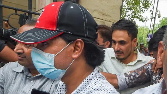 ପରବର୍ତ୍ତୀ ଶୁଣାଣି ପର୍ଯ୍ୟନ୍ତ ଅଲ୍ଟ ନ୍ୟୁଜ୍ ସହ-ପ୍ରତିଷ୍ଠାତା ମହମ୍ମଦ ଜୁବେରର ଅନ୍ତରୀଣ ଜାମିନ ବୃଦ୍ଧି କଲେ ସୁପ୍ରିମ୍‌କୋର୍ଟ