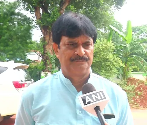 ରାଜ୍ୟରେ ଥିବା ୧୬୭୨ଟି ସ୍କୁଲରେ ଜଣେ ଲେଖାଏ ଶିକ୍ଷକ: ଗଣଶିକ୍ଷା ମନ୍ତ୍ରୀ