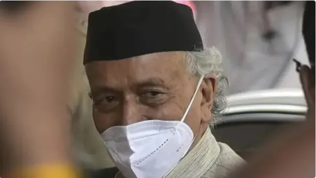 ମହାରାଷ୍ଟ୍ର ରାଜ୍ୟପାଳଙ୍କ ବୟାନକୁ ନେଇ ବିବାଦ ତେଜିବା ପରେ ସଫେଇ ଦେଲେ ବି.ଏସ୍‌. କୋଶିୟାରୀ