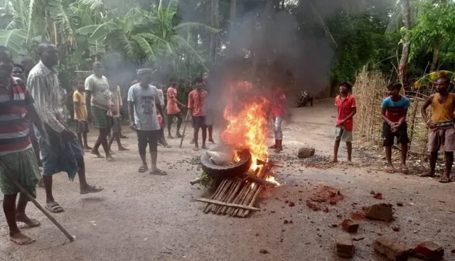 ଚୋରି ସନ୍ଦେହରେ ଯୁବକଙ୍କୁ ପିଟିପିଟି ମାରିଦେଲେ