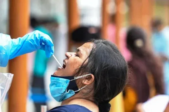 ଦେଶରେ କୋଭିଡ୍‌-୧୯ ସଂକ୍ରମଣ ସଂଖ୍ୟା ହ୍ରାସ ପାଇ ୧୭ ହଜାର ତଳେ; ସୁସ୍ଥତା ହାର ୯୮.୪୬%