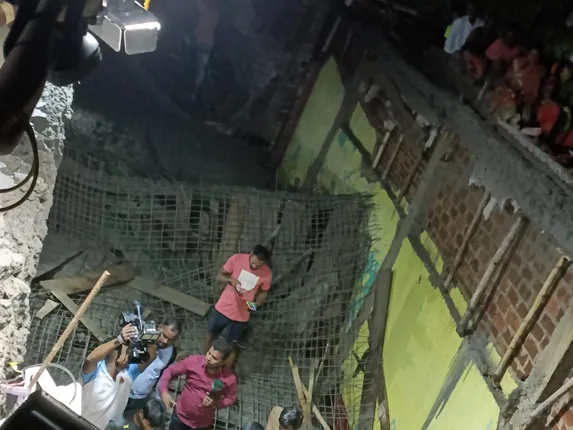 ପୁରୀରେ ନିର୍ମାଣାଧୀନ ଘର ଛାତ ଭୁଶୁଡ଼ିଲା; ଚାପି ହୋଇଗଲେ ରାଜମିସ୍ତ୍ରୀ, ୪ ଶ୍ରମିକ