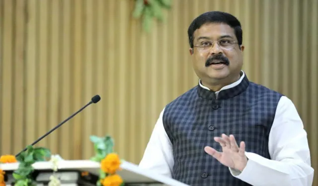 ଡ୍ରପ୍‌ ଆଉଟ୍‌କୁ ନେଇ କେନ୍ଦ୍ରମନ୍ତ୍ରୀ ଧର୍ମେନ୍ଦ୍ରଙ୍କ ଉଦ୍‌ବେଗ