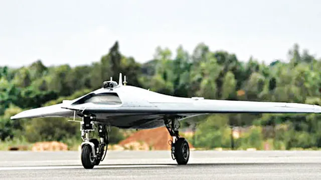 ମାନବରହିତ ଲଢ଼ୁଆ ବିମାନର ପ୍ରଥମ ଉଡ଼ାଣ, ଅଭିନନ୍ଦନ ଜଣାଇଲେ ରାଜନାଥ