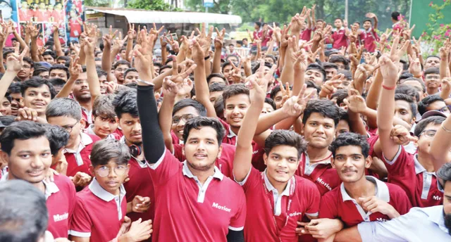 ଜେଇଇ ମେନ୍‌ରେ ‘ମୋସନ’ ଛାତ୍ରଛାତ୍ରୀଙ୍କ ସଫଳତା: ଦିବ୍ୟାଂଶୁ ମାଲ୍ଲୁ ଓଡ଼ିଶା ଟପର