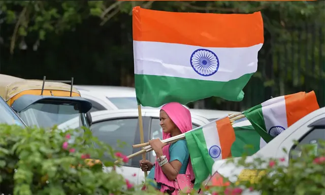 ଜାତୀୟ ପତାକା ଉପରୁ ଜିଏସ୍‌ଟି ଛାଡ଼